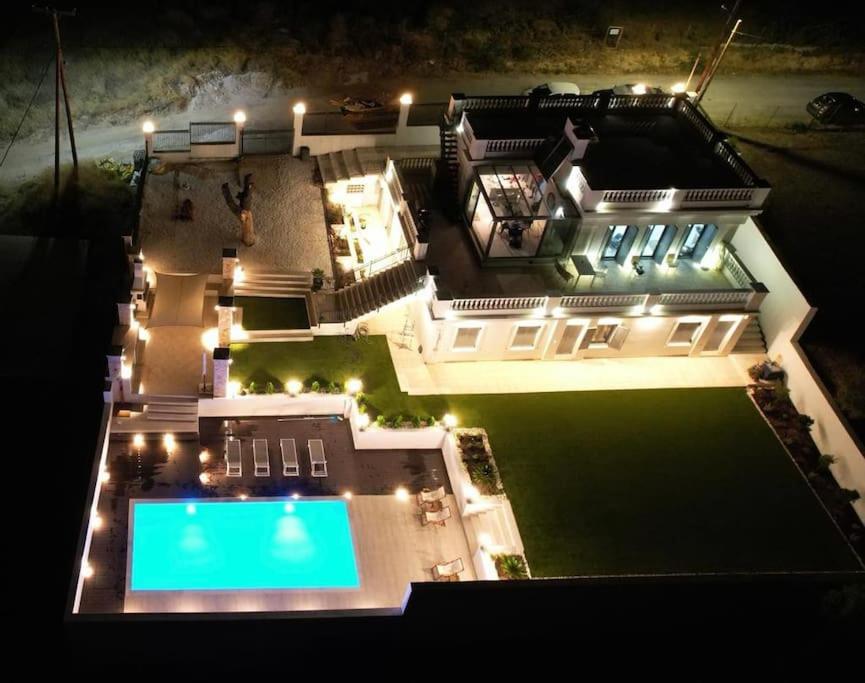 The White House Beach Villa Rafina  Exterior photo
